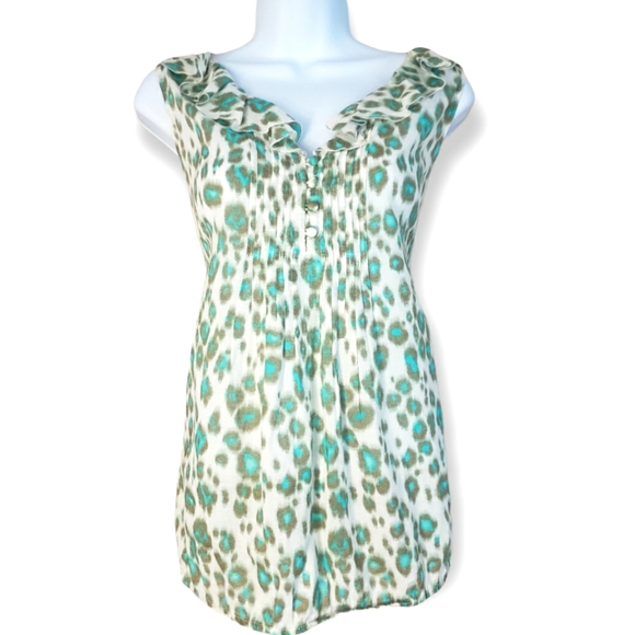 LOFT Tops - NWOT LOFT green & white leopard print blouse tank top Womens Medium